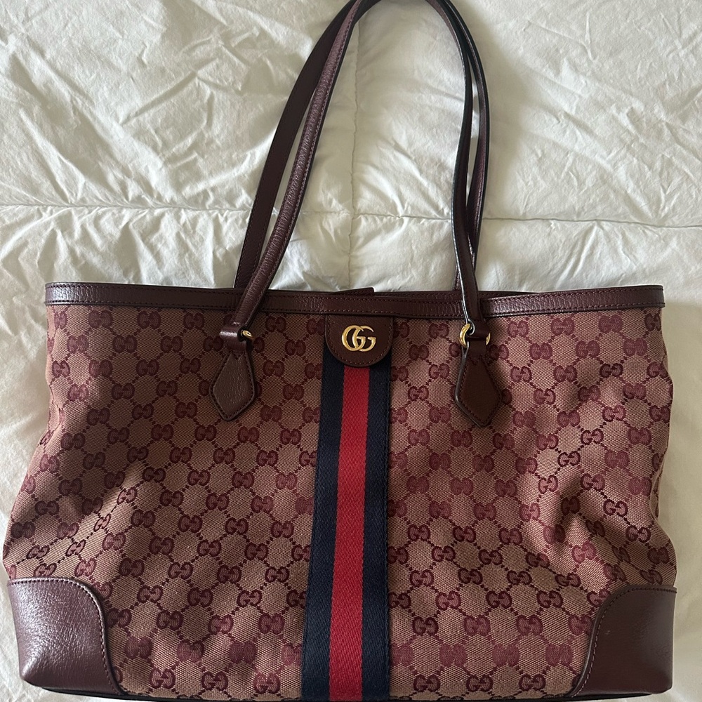 Gucci Ophidia GG Medium Tote Bag